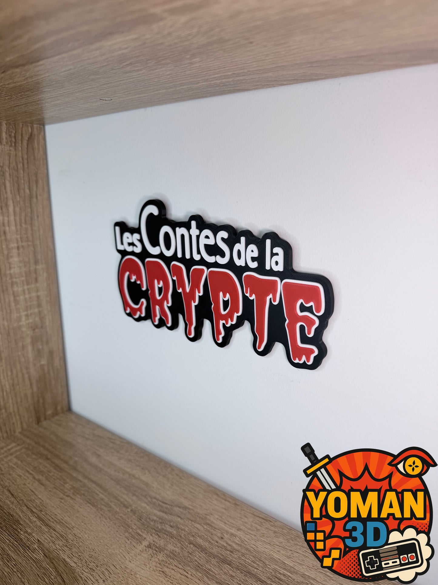 Les Contes de la Crypte – Logo déco horreur rétro – 20 cm (mural)