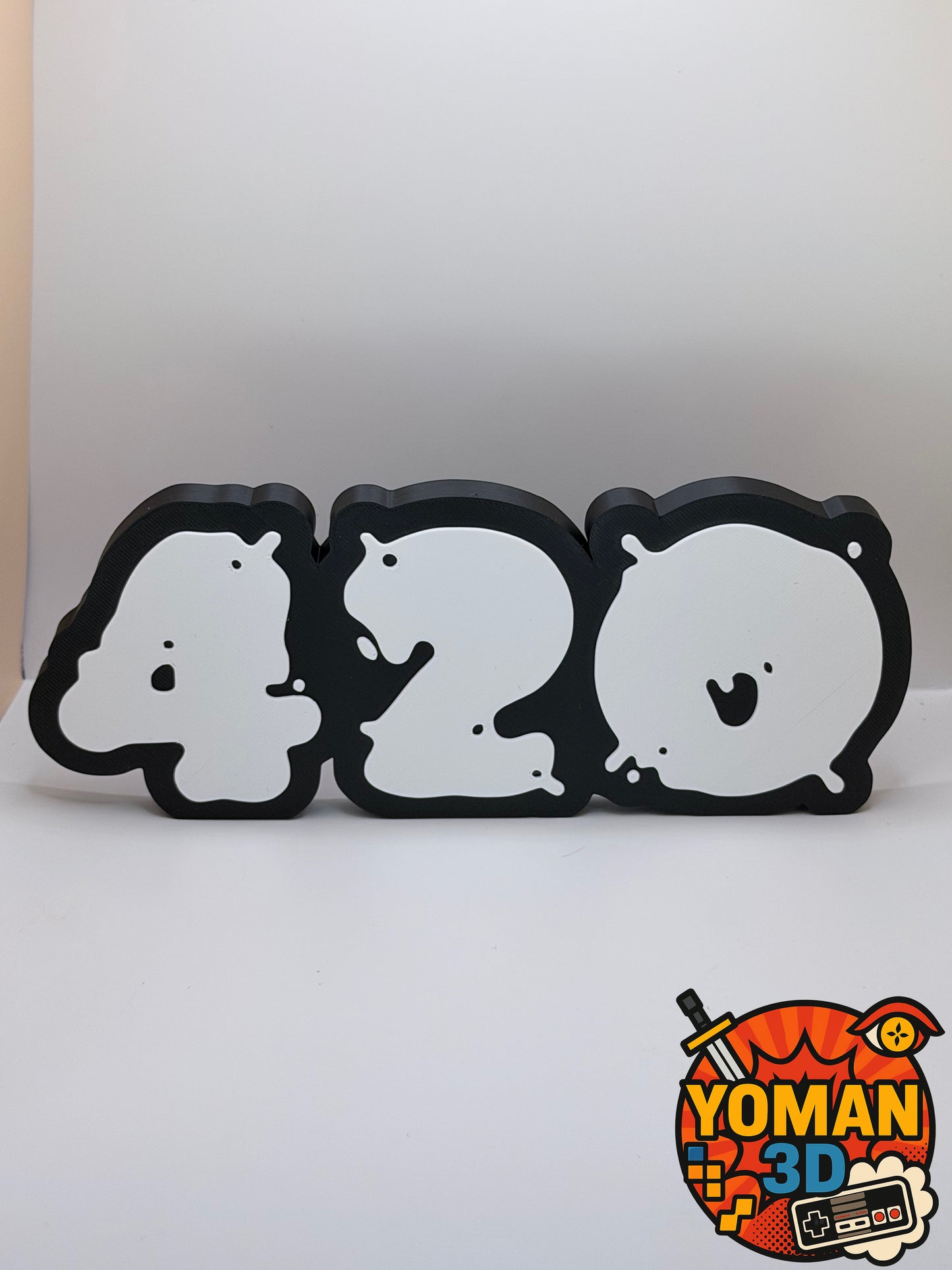 20 cm – 420 – Symbole culture cannabis – Logo décoratif street noir & blanc