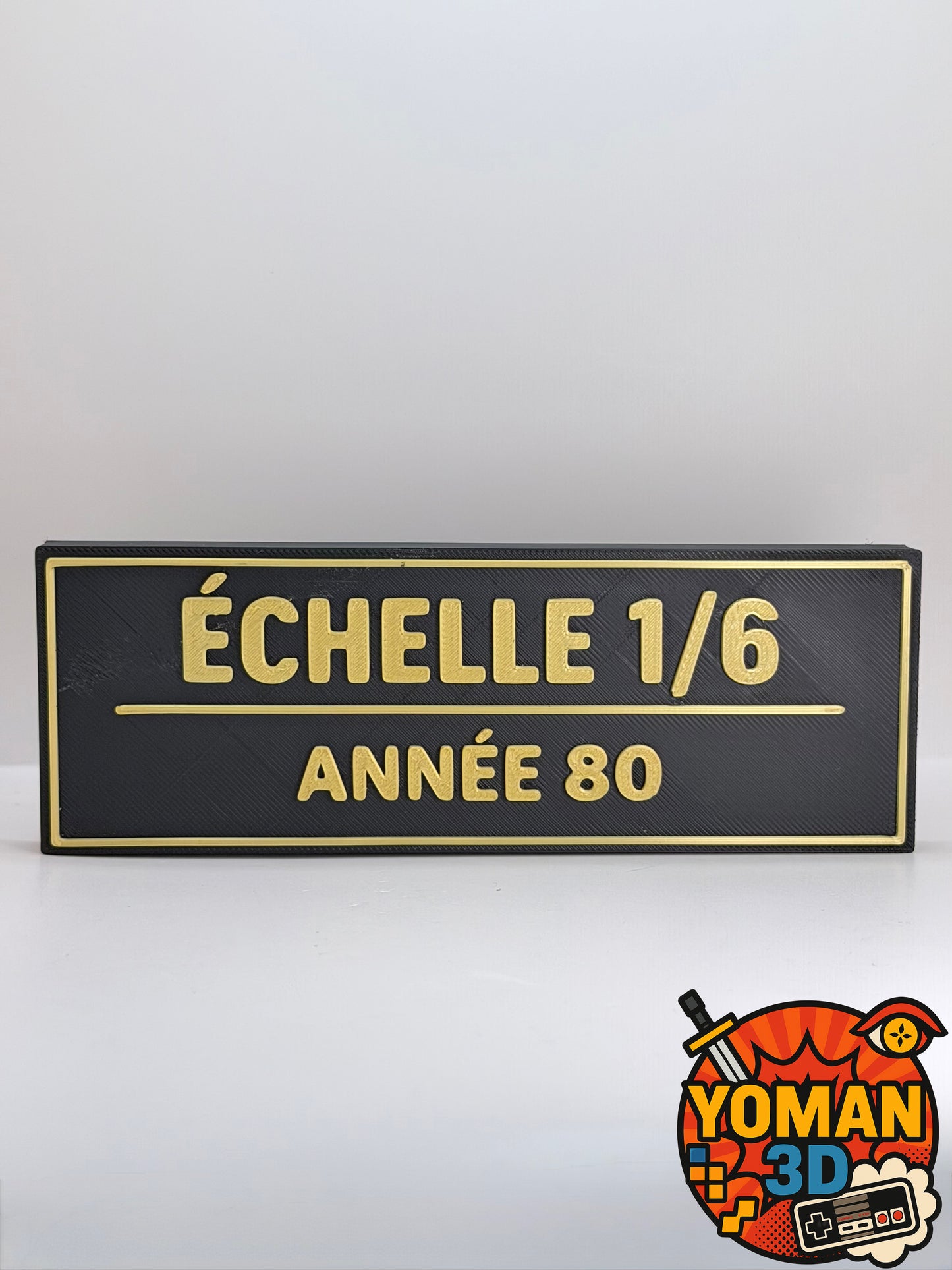 Échelle 1/6 – Année 80 – Logo décoratif – 15 cm – Collectionneur